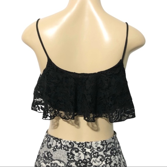 🦋Love Culture M Black Floral Lace Spaghetti Strap Crop Top🦋 - Picture 5 of 9